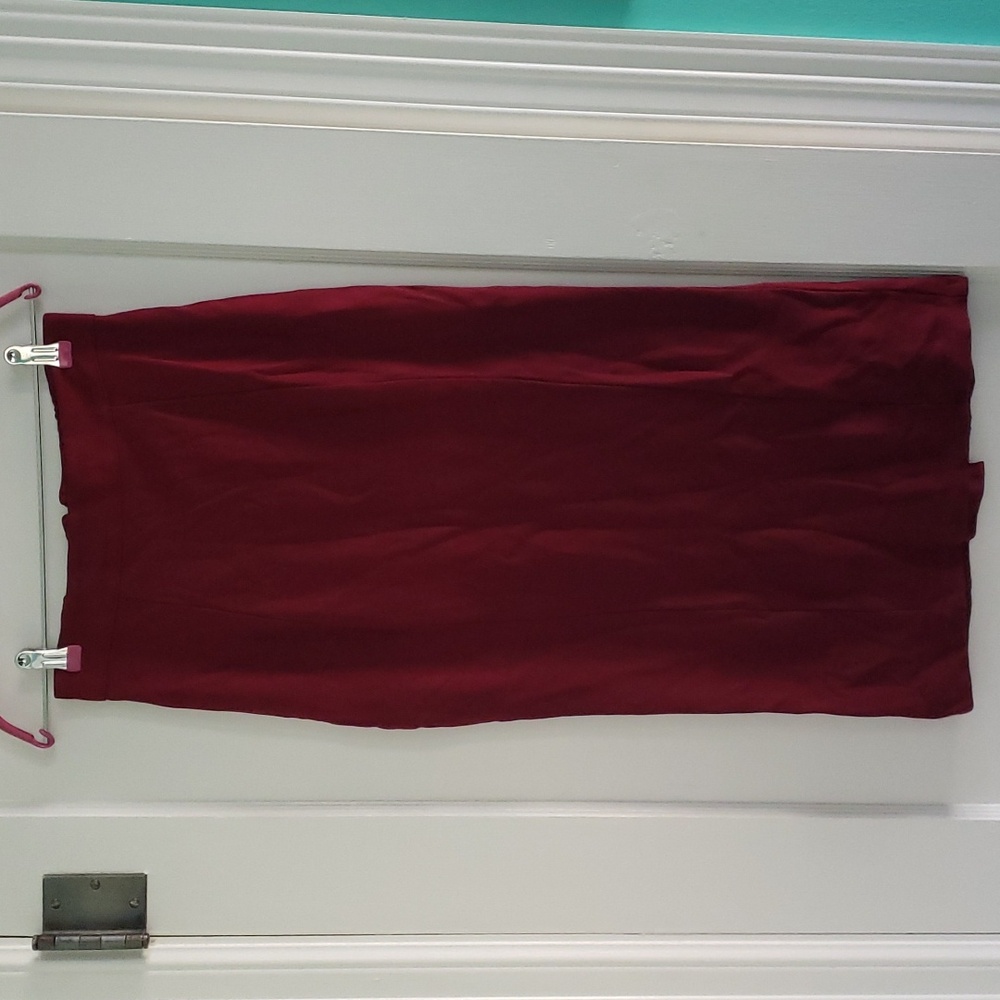 Laura Byrnes skirt